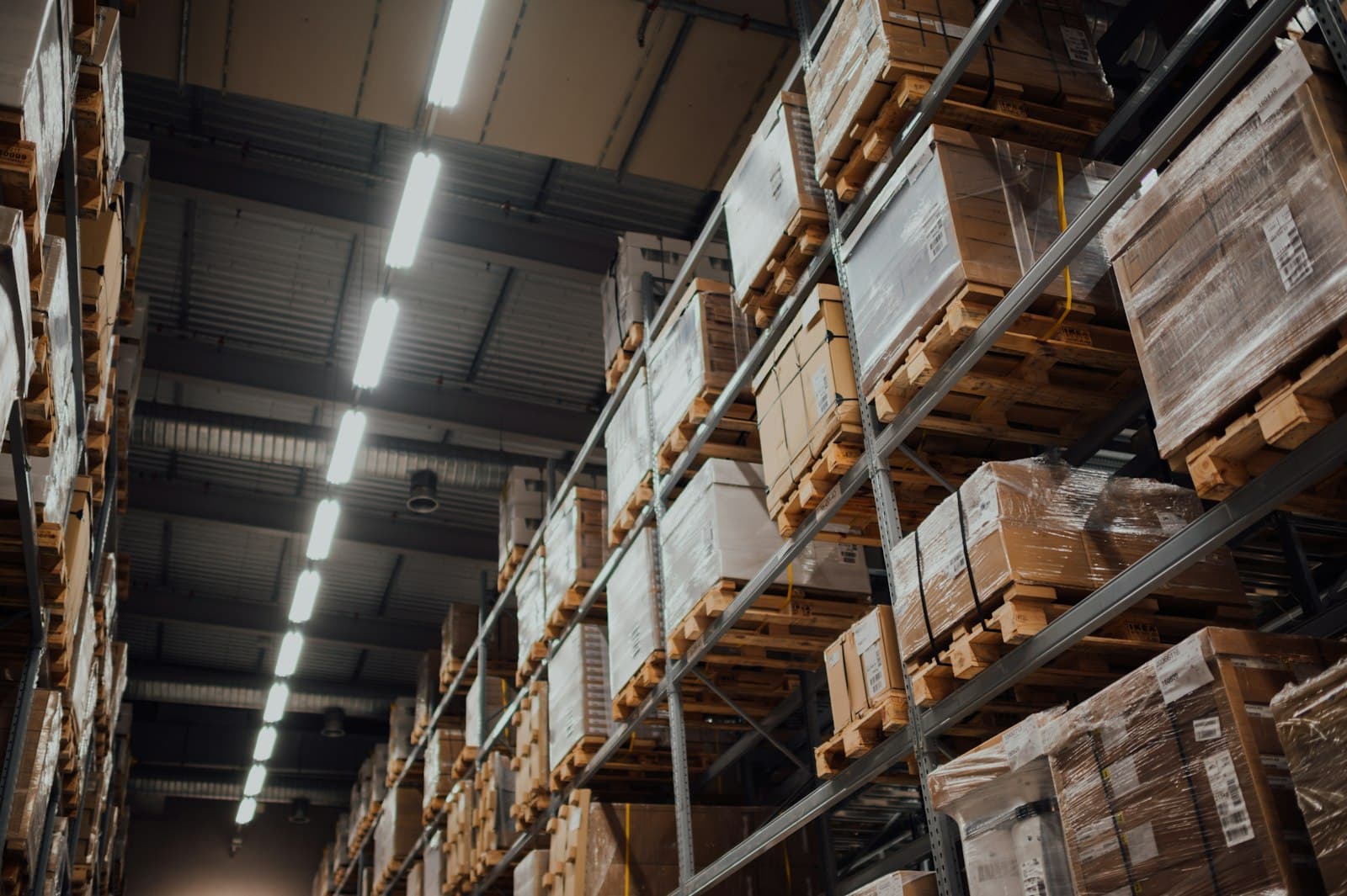 Dedicated fleet and plant logistics